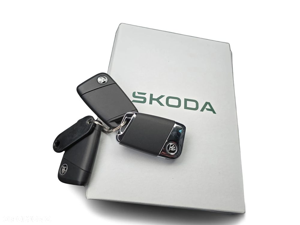 Skoda Superb 2.0 TSI L&K DSG - 36