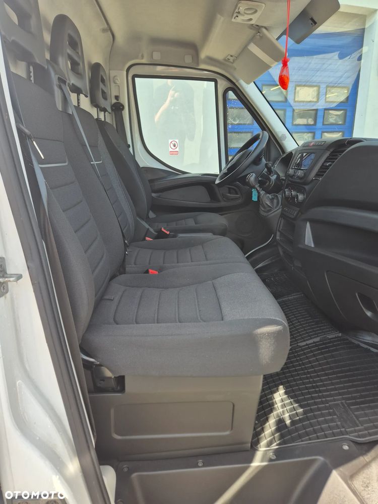 Iveco 35S16V (32724) - 12
