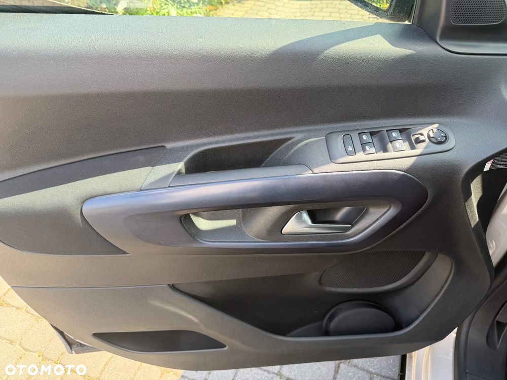 Peugeot Rifter 1.5 BlueHDI Allure S&S - 15