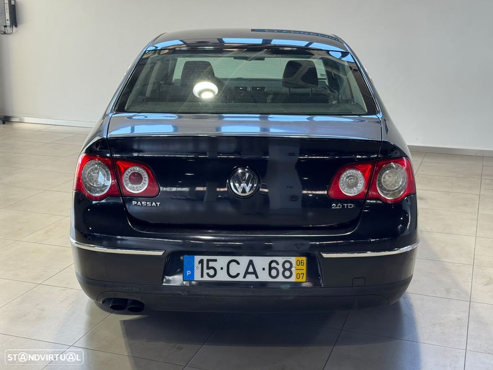 VW Passat 2.0 TDI 4M Confortline - 5