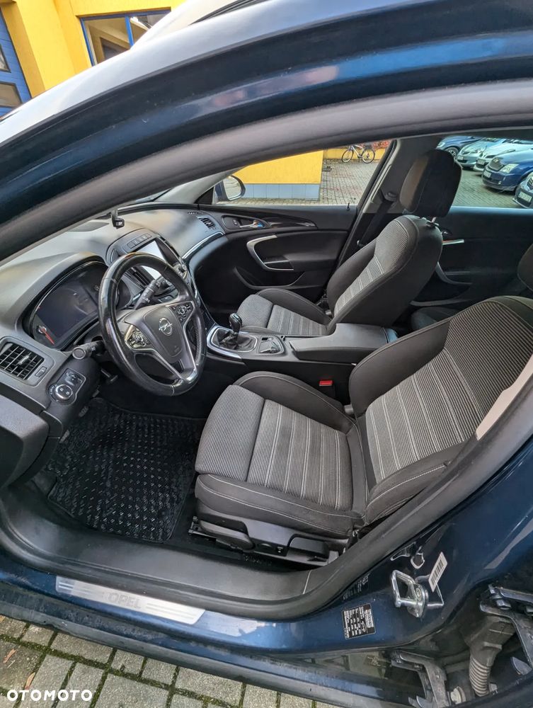 Opel Insignia - 15