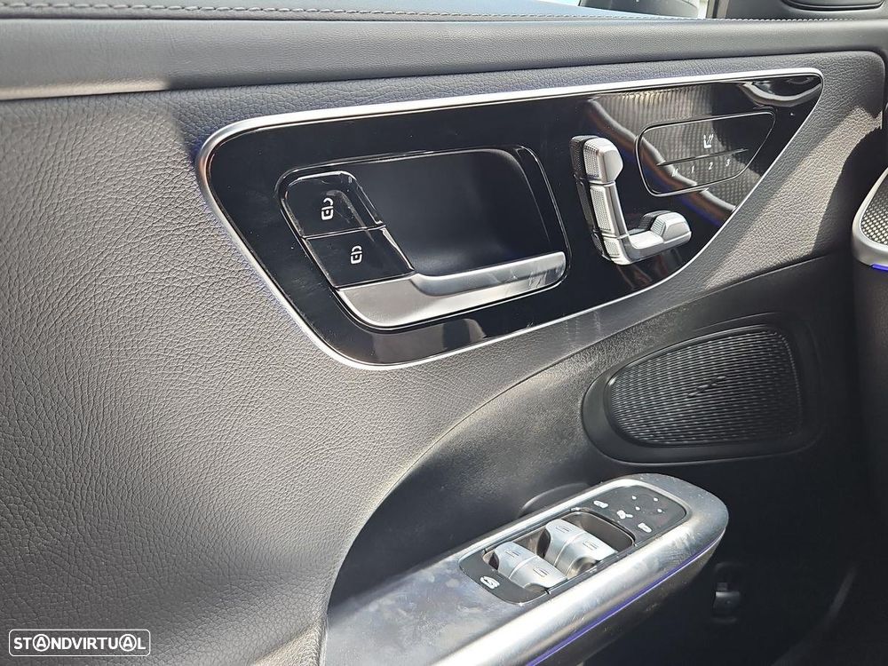 Mercedes-Benz C 300 de AMG Line - 23
