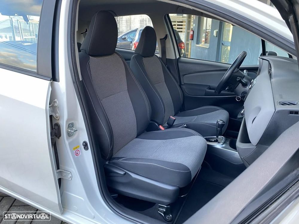 Toyota Yaris 1.5 HSD Active - 5