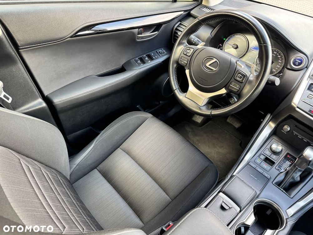 Lexus NX 300h Elegance 2WD - 11