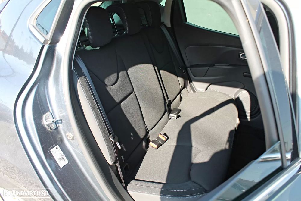 Renault Clio 0.9 TCe Limited - 15