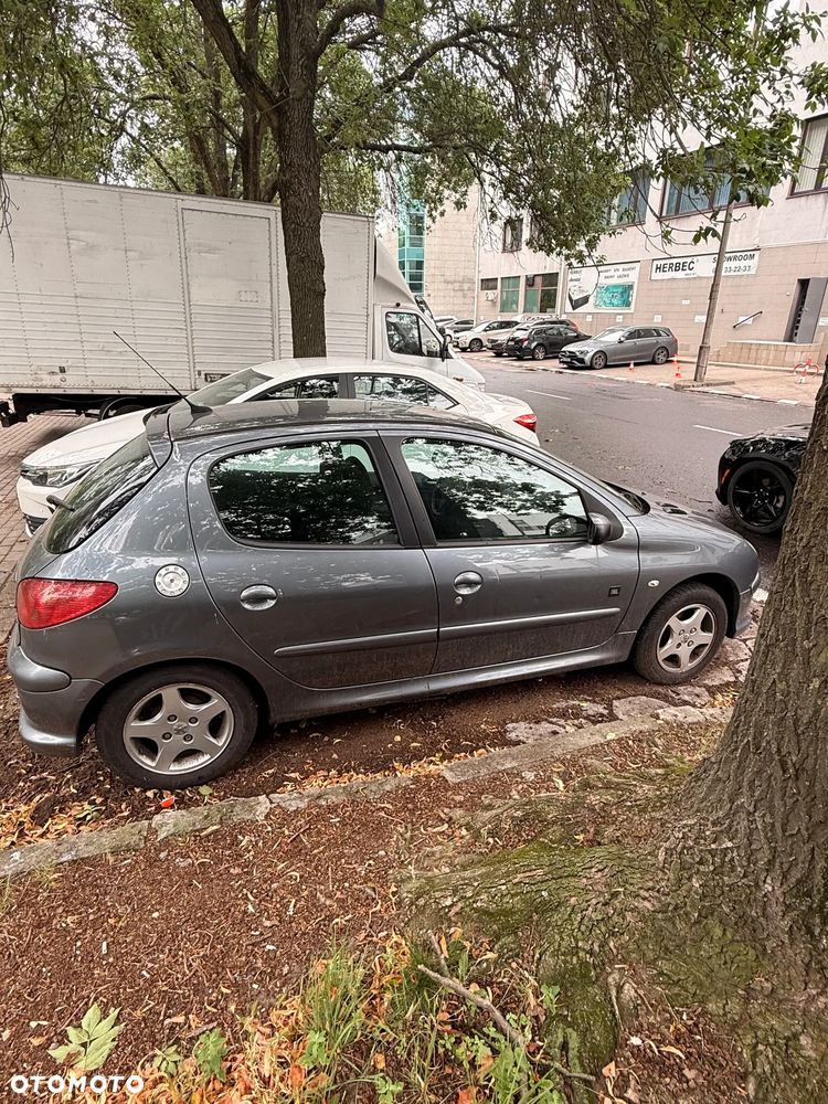 Peugeot 206 - 2