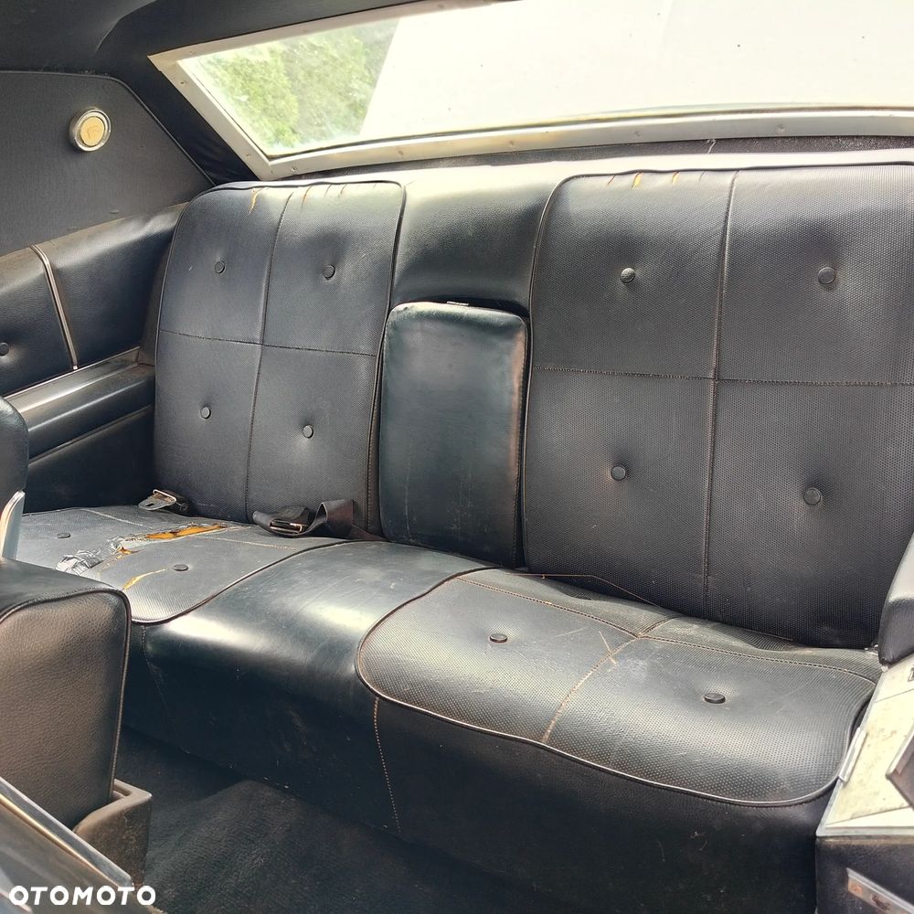 Cadillac Deville - 8