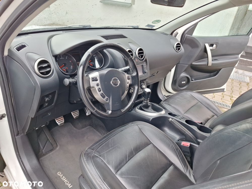 Nissan Qashqai - 15