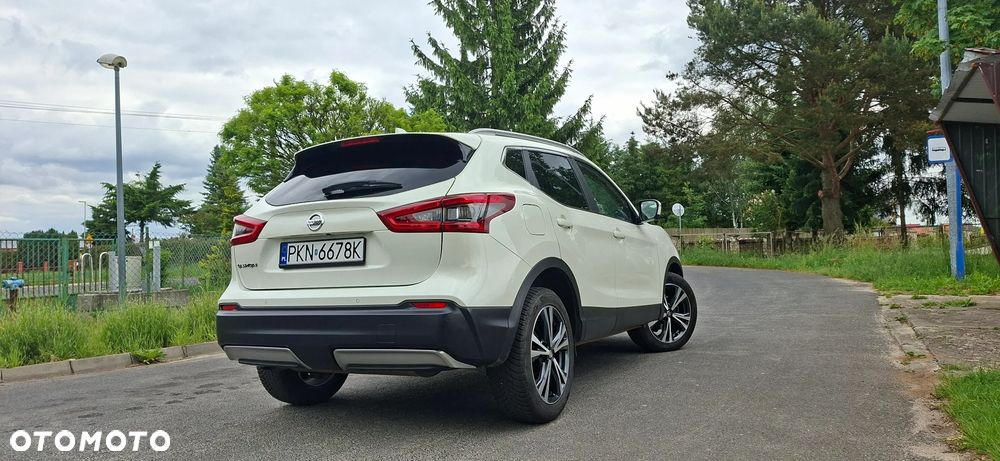 Nissan Qashqai 1.3 DIG-T N-Connecta DCT - 4
