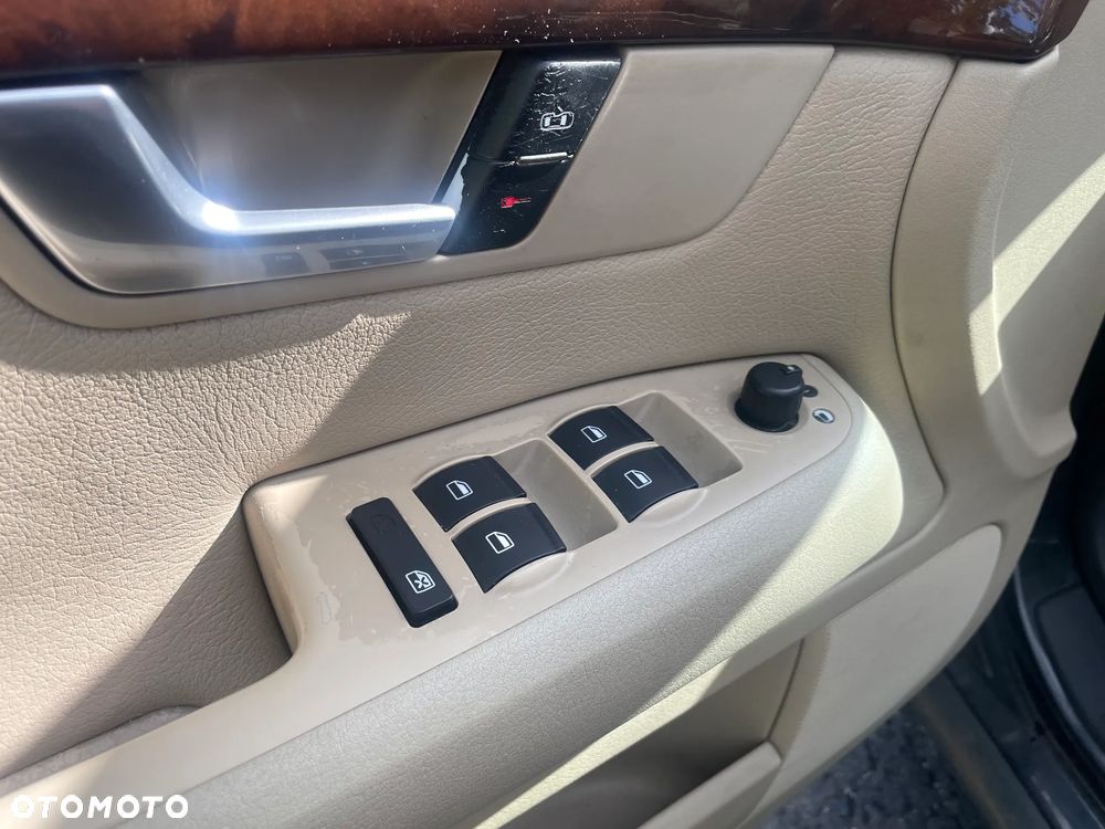 Audi A4 Limousine - 13