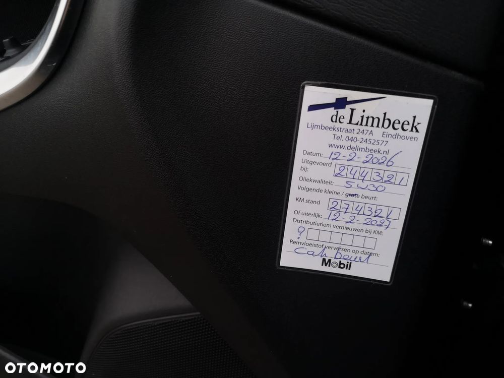 Volvo V40 T3 Momentum - 10