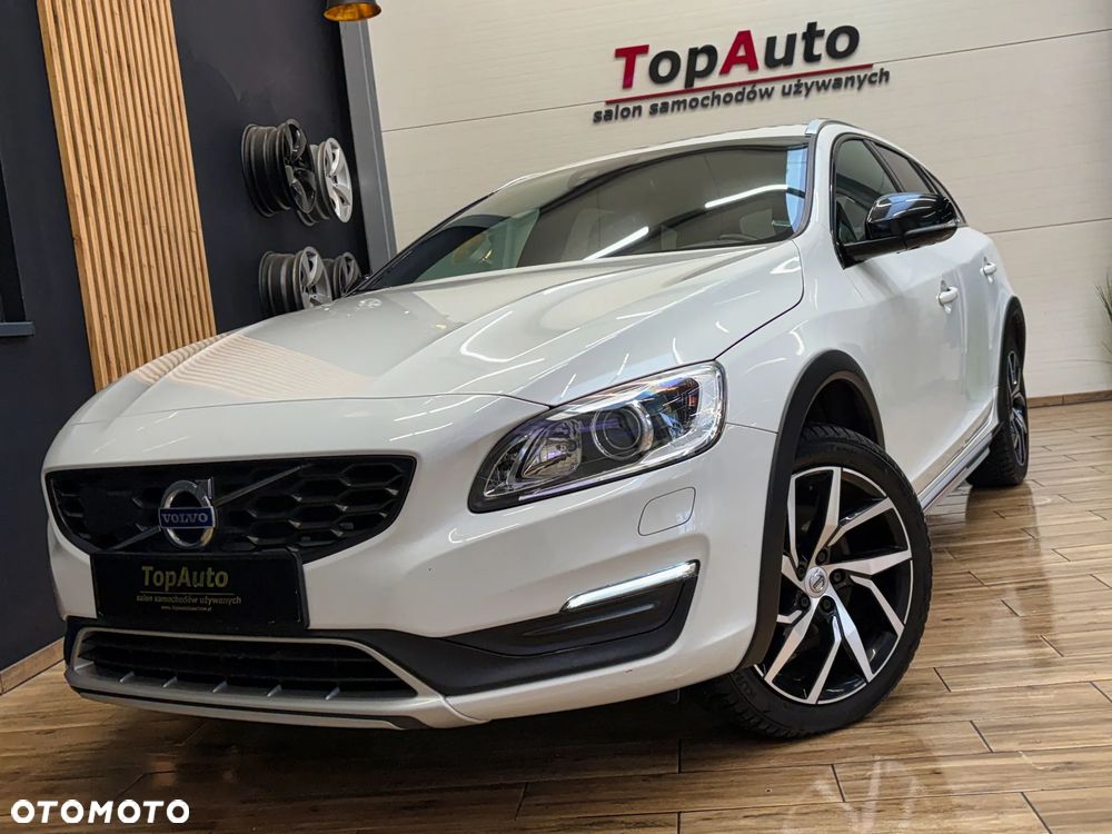 Volvo V60 Cross Country D3 Geartronic Summum - 2