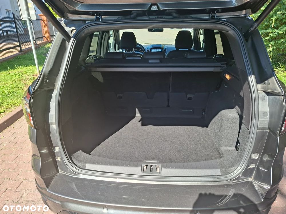 Ford Kuga 2.0 TDCi 4x4 ST-Line - 31