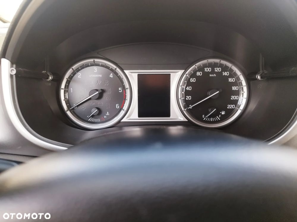 Suzuki Vitara 1.6 DDiS (4x2) Comfort - 33
