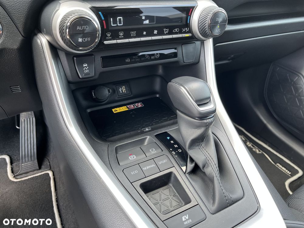 Toyota RAV4 - 20