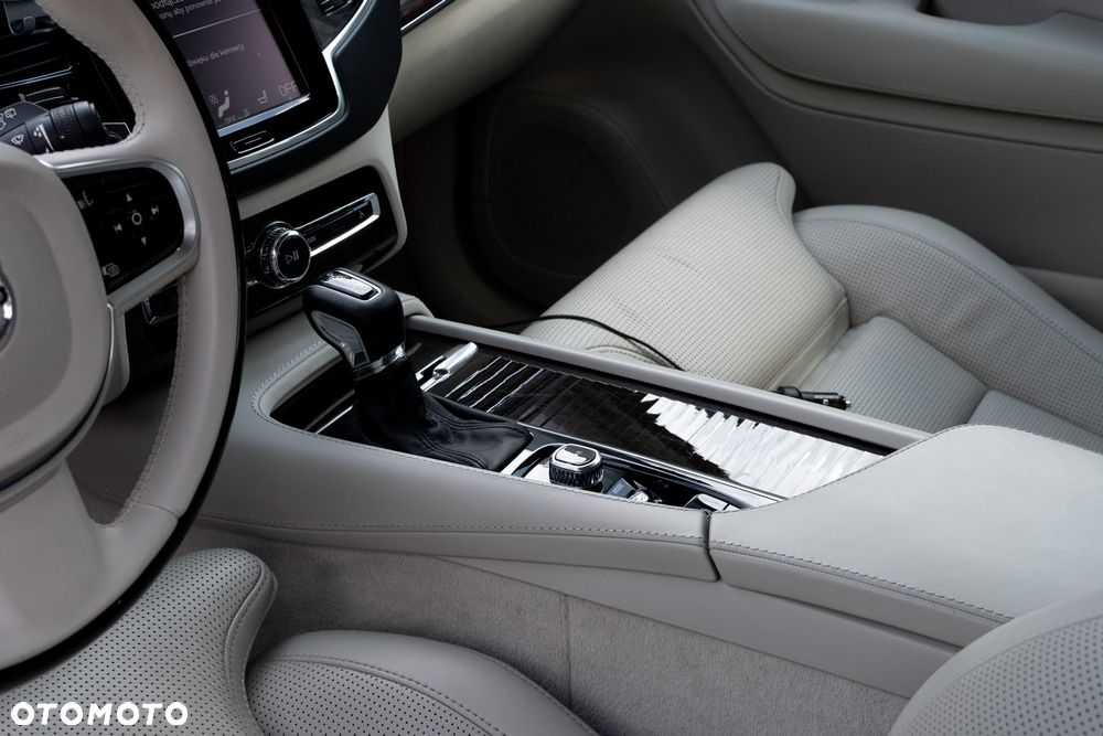 Volvo XC 90 D5 AWD Inscription 7os - 13