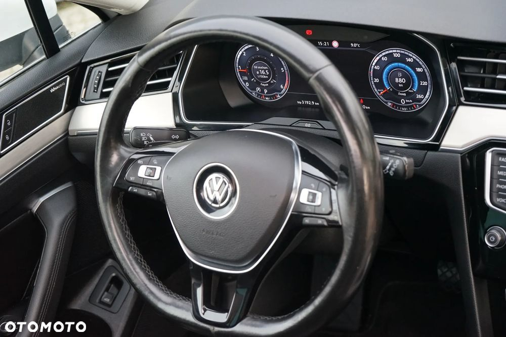 Volkswagen Passat 2.0 TDI Bi-Turbo BMT 4Mot Highline DSG - 23