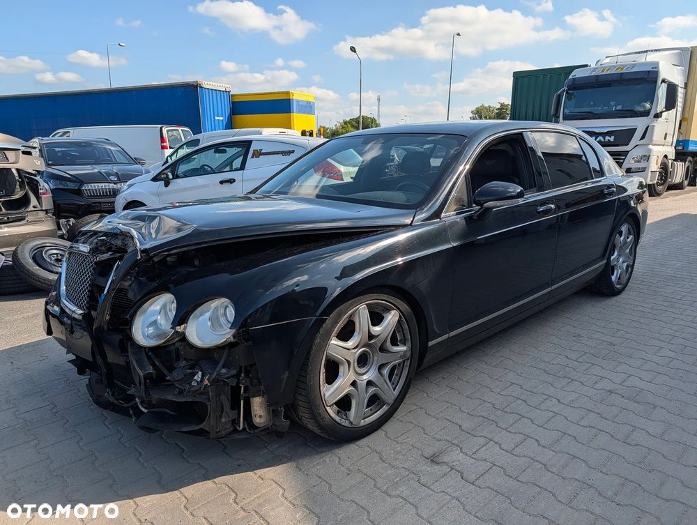 Bentley Flying Spur - 6