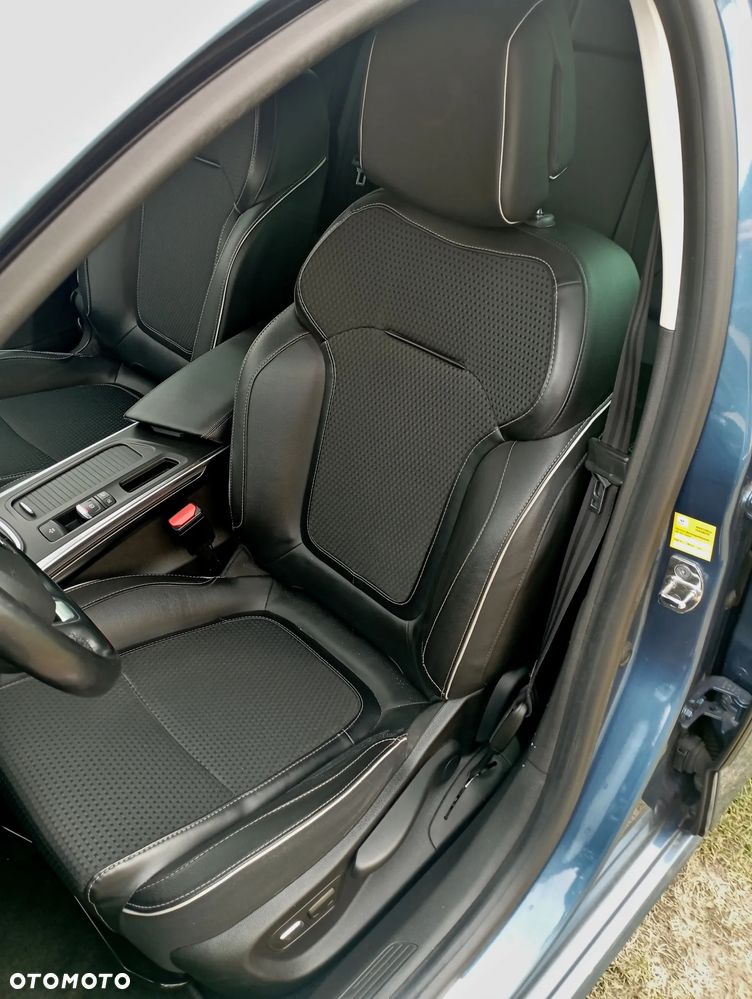 Renault Megane ENERGY TCe 130 Start & Stop Bose Edition - 17