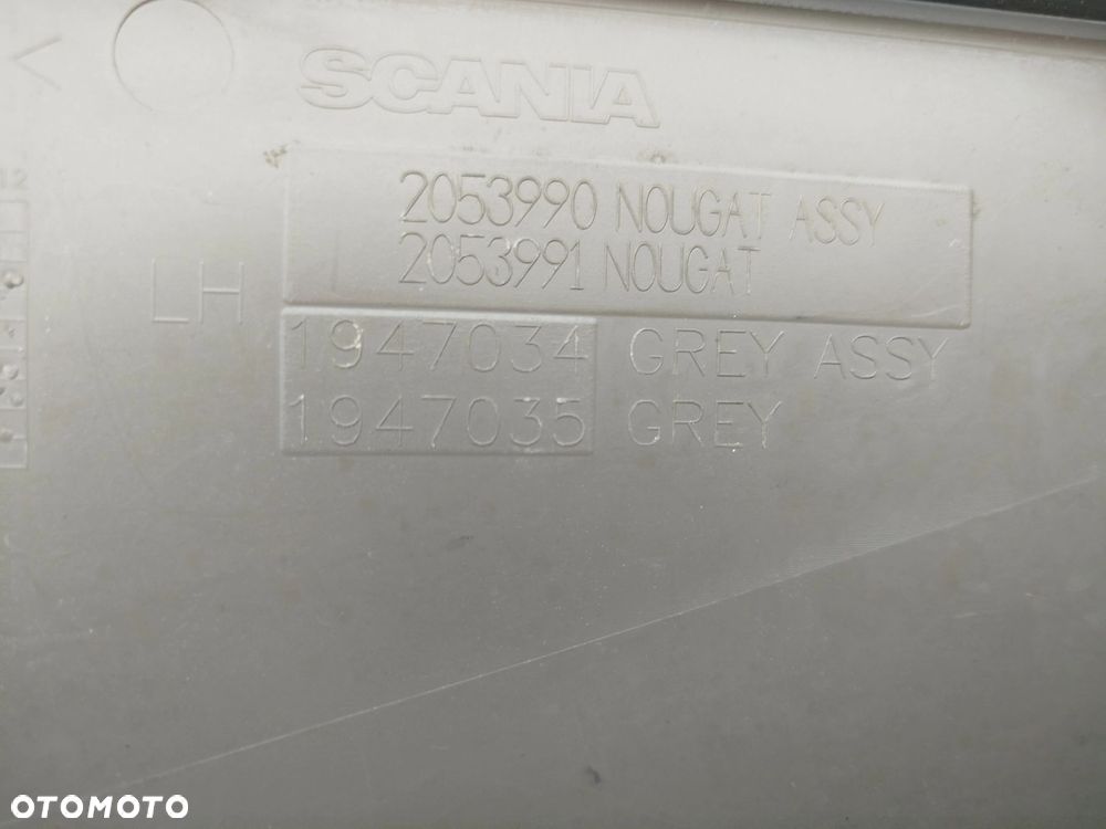 SCHOWEK TAPICERKI LEWY SCANIA - 4