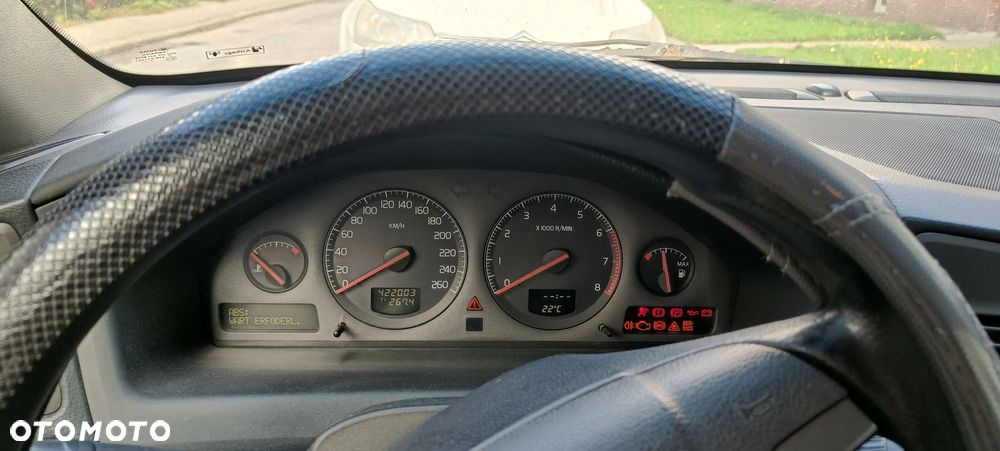Volvo V70 2.4 - 9