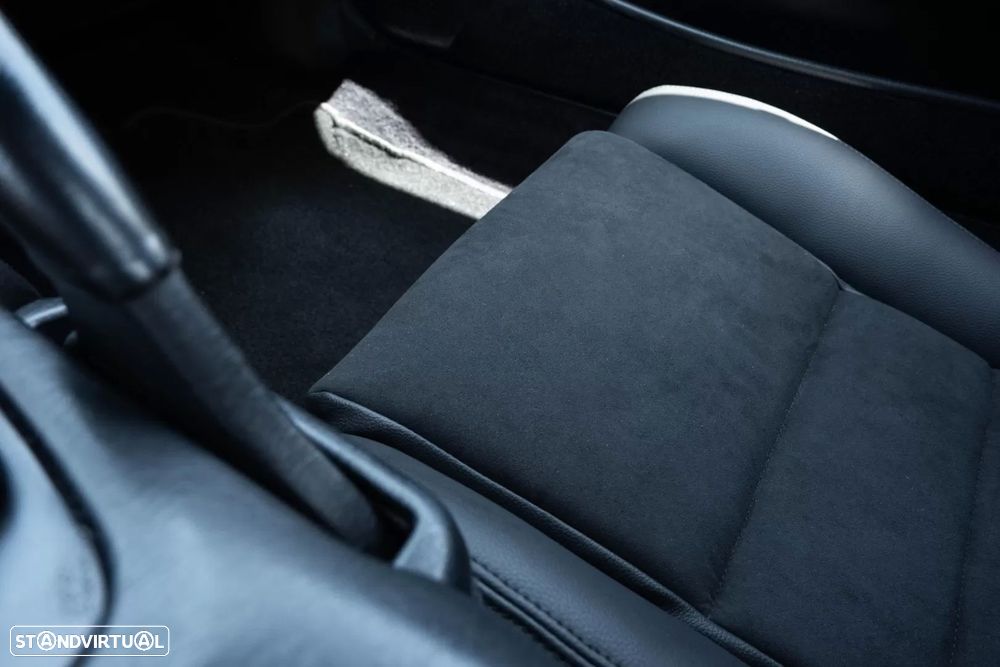 Toyota MR2 2.0 - 16