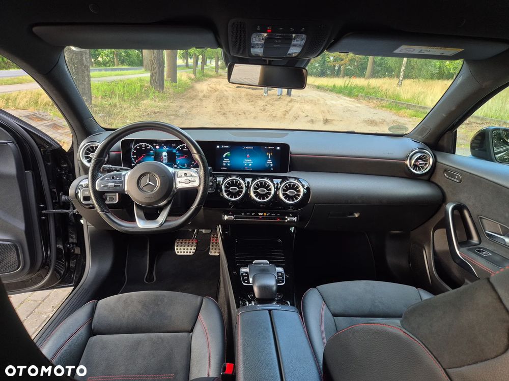 Mercedes-Benz Klasa A 220 4Matic 7G-DCT AMG Line - 11