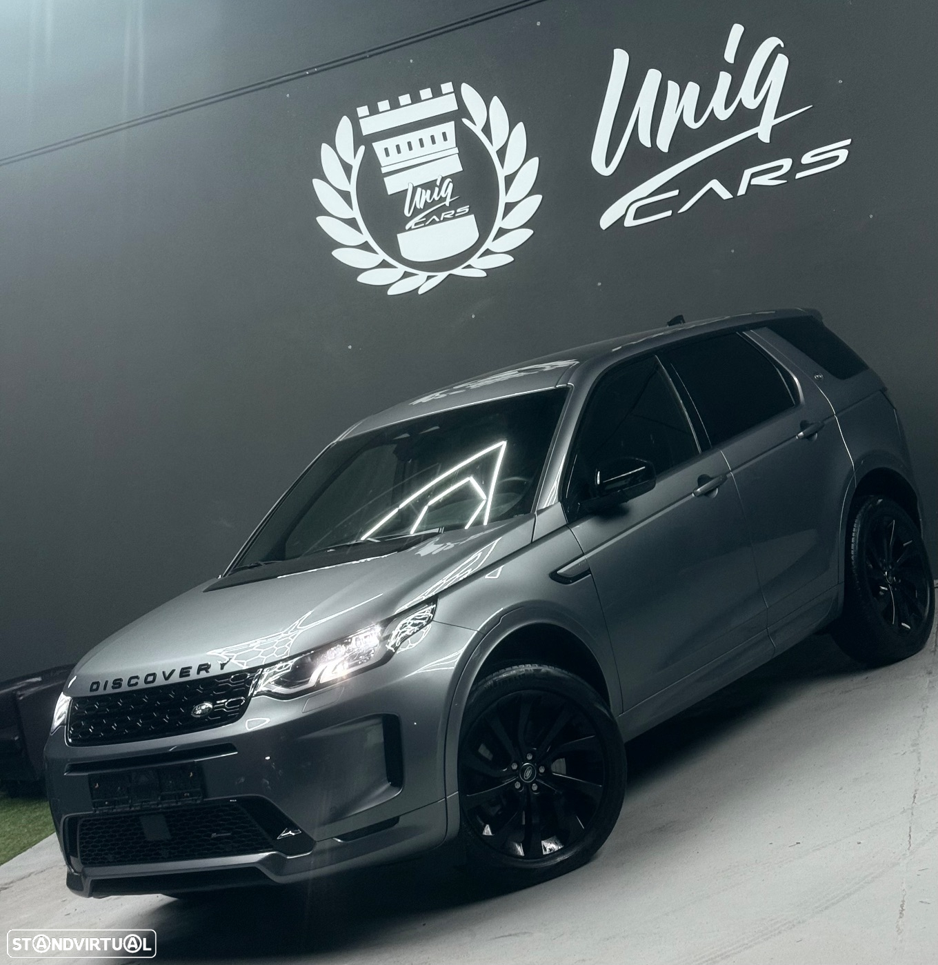 Land Rover Discovery Sport 2.0 D AWD R-Dynamic HSE - 4