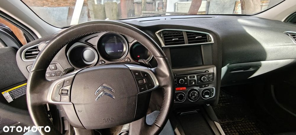 Citroën C4 e-HDi 115 ETG6 Exclusive - 9