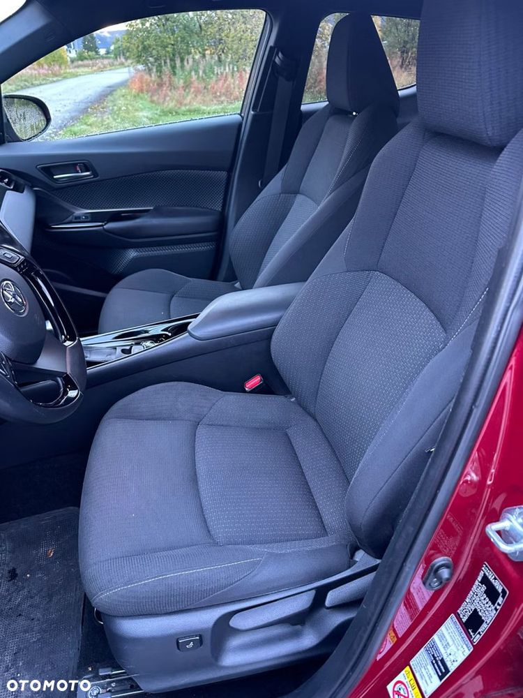 Toyota C-HR Lounge - 7