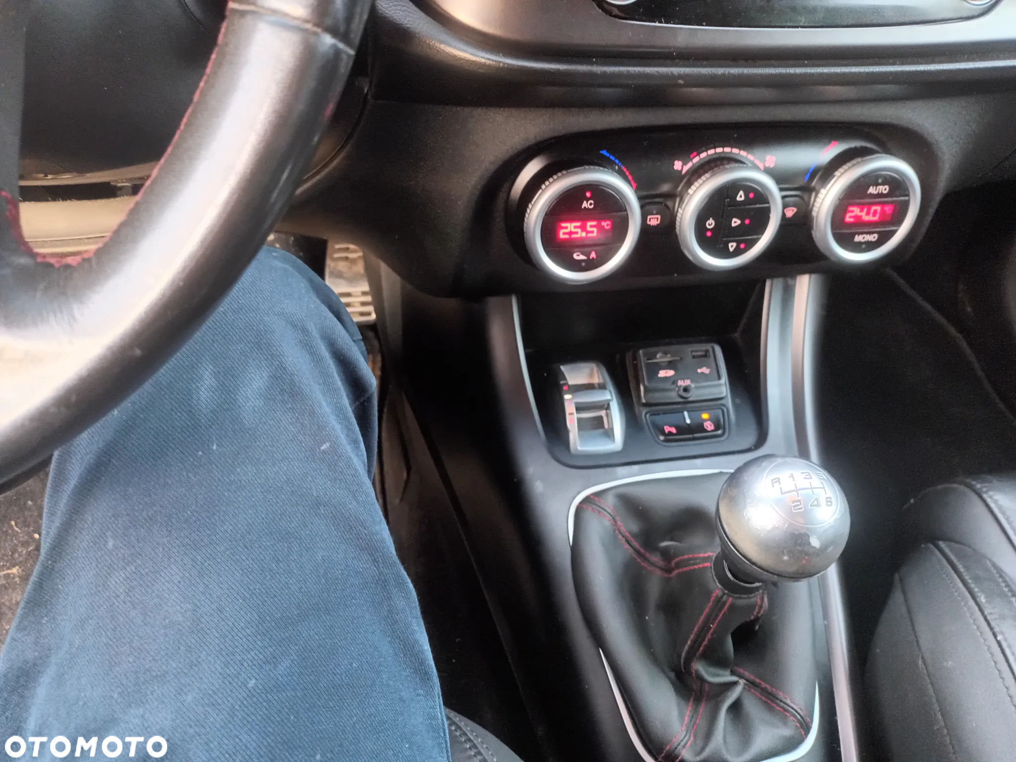 Alfa Romeo Giulietta 2.0 JTDM Exclusive - 7