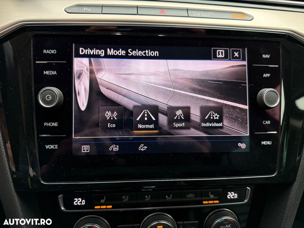 Volkswagen Passat 2.0 TDI DSG Highline - 15