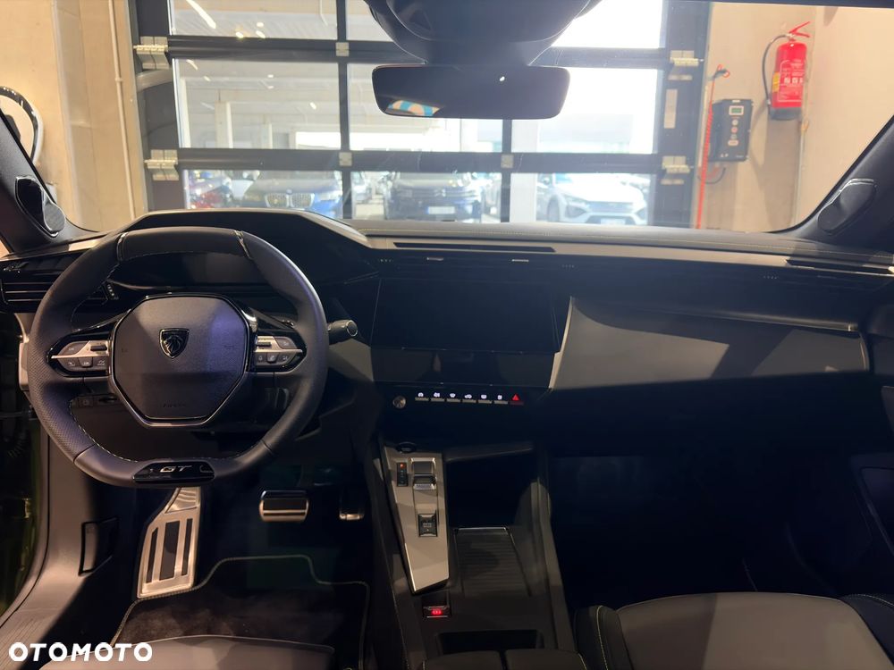 Peugeot 408 1.6 Plug-in Hybrid 240 GT Exclusive e-DCS7 - 22