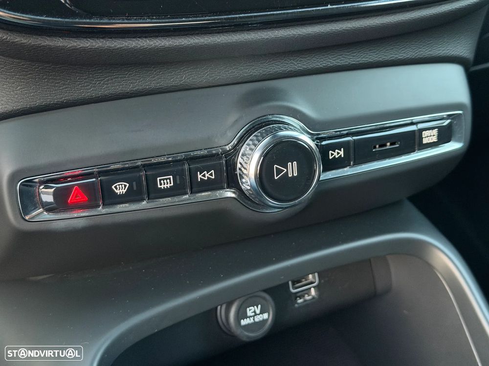 Volvo XC 40 1.5 T5 PHEV Momentum - 24