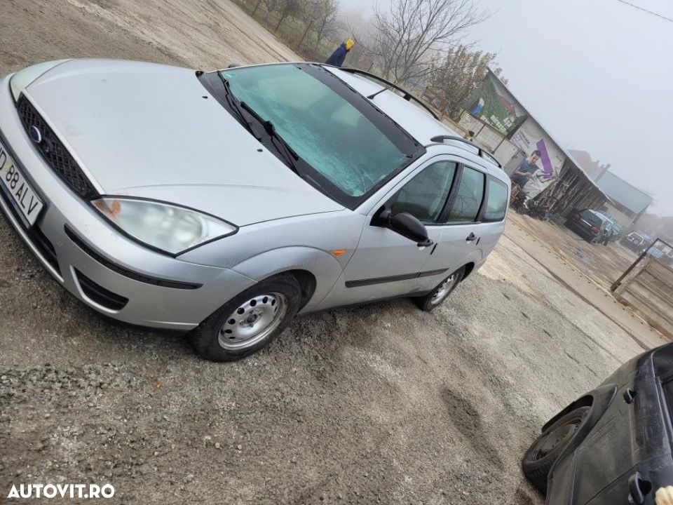dezmembrez ford focus 1 - 1