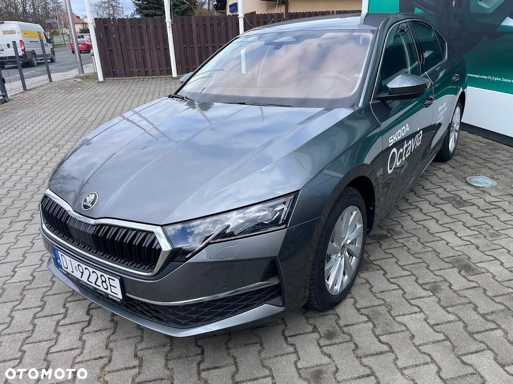 Skoda Octavia 1.5 TSI mHEV Edition 130 Selection DSG - 2