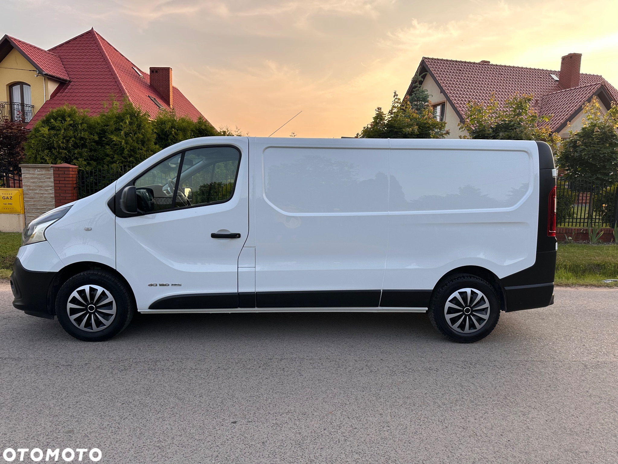 Renault Trafic - 12