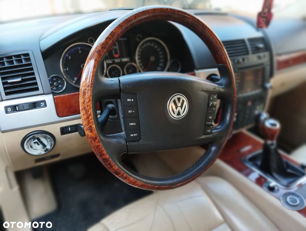 Volkswagen Touareg 2.5 R5 TDI Exclusive Edition - 14