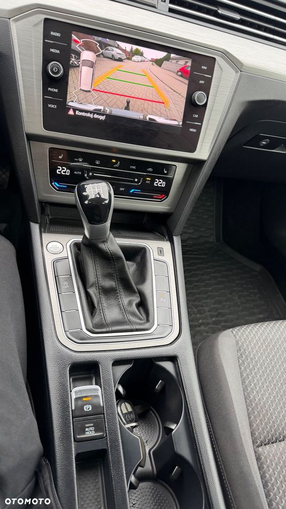 Volkswagen Passat Variant 2.0 TDI BMT Comfortline - 28