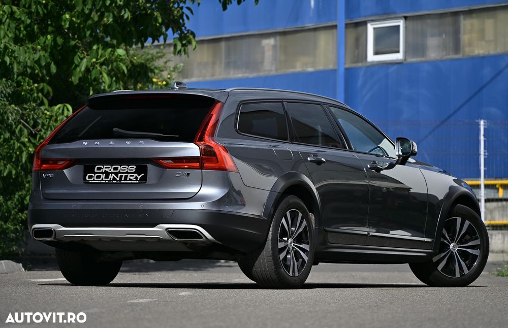 Volvo V90 D4 AWD PRO - 4
