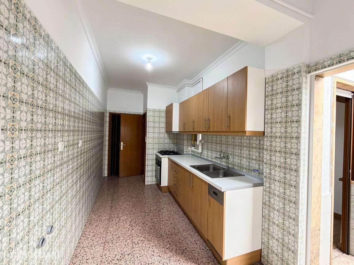 Excelente apartamento T3, luminoso Barreiro - Grande imagem: 2/22