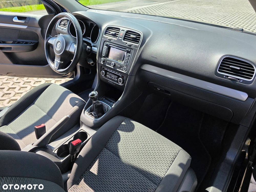 Volkswagen Golf 1.6 TDI DPF BlueMotion - 10