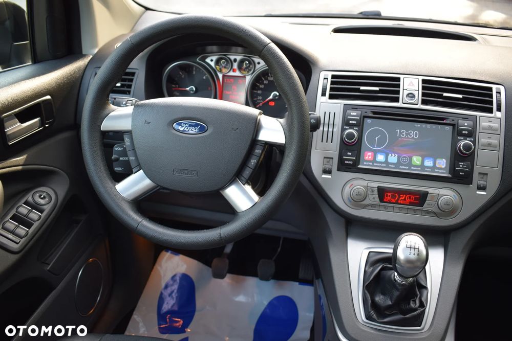 Ford Kuga - 26