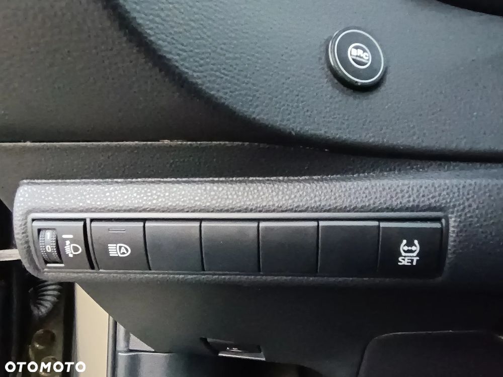 Toyota Corolla 1.6 Comfort - 16