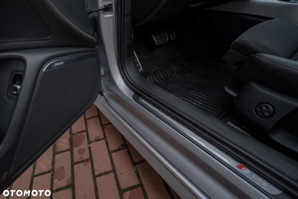 Audi A6 Avant 2.0 TDI Quattro S tronic - 29