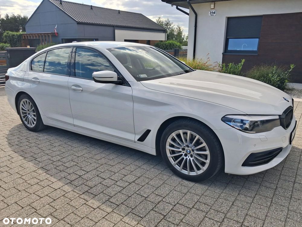 BMW Seria 5 530i xDrive Sport Line sport - 2