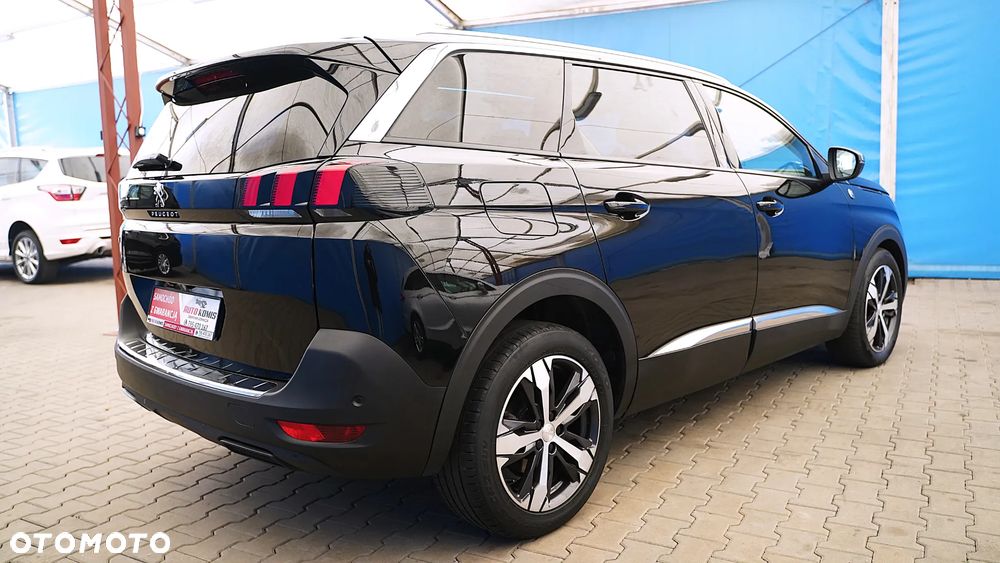 Peugeot 5008 - 9