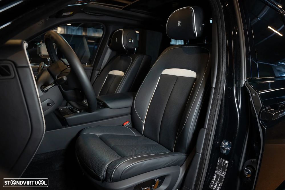 Rolls Royce Cullinan Black Badge - 15