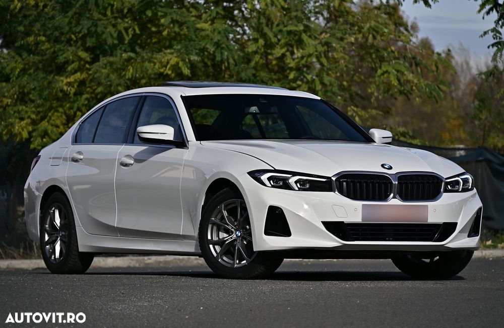 BMW Seria 3 330i xDrive AT - 3