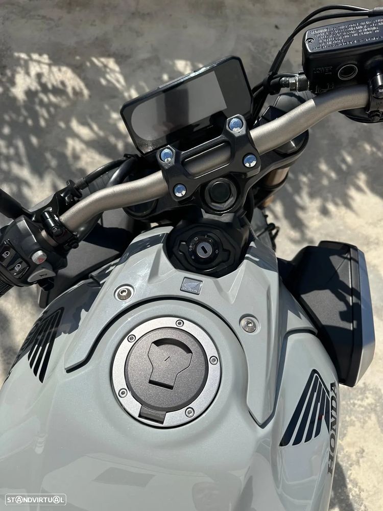 Honda CB - 10